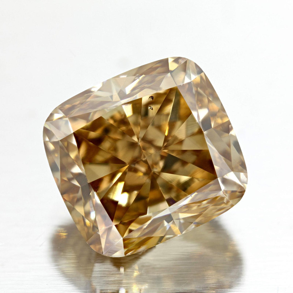 8.12 carat Cushion diamond Brown SI1