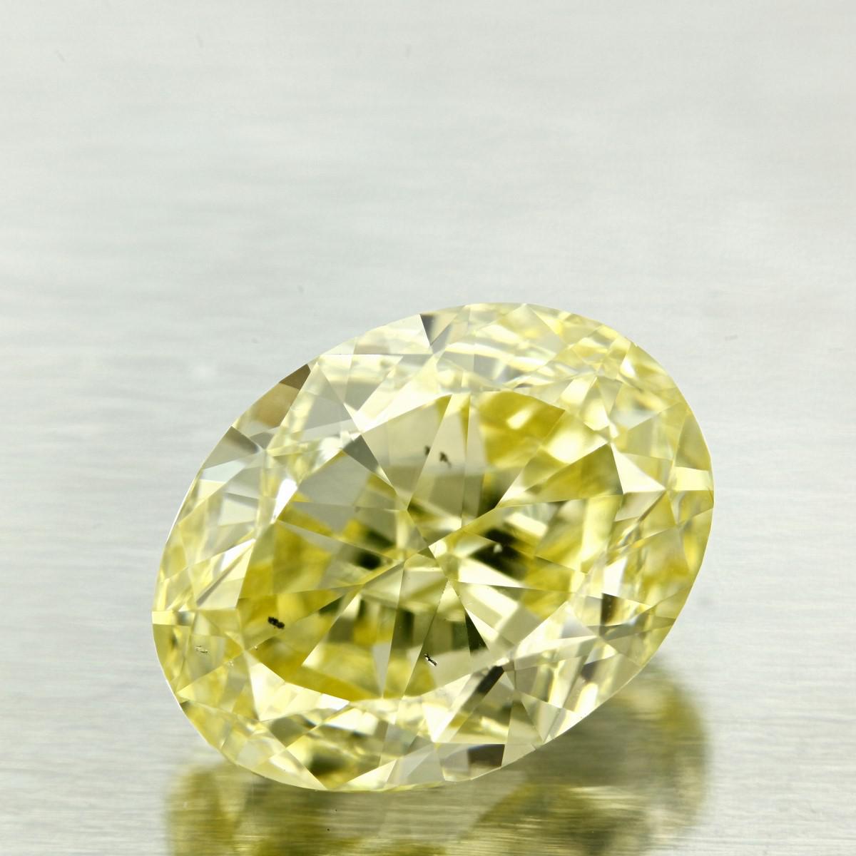 4.03 carat Oval diamond Yellow SI1