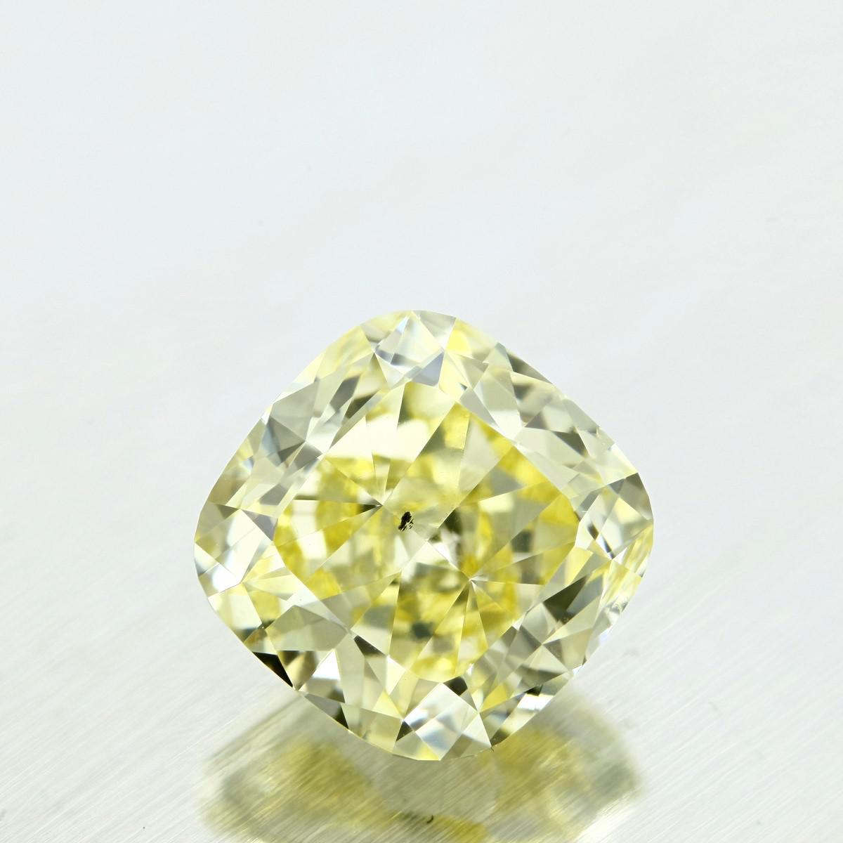 2.01 carat Cushion diamond Yellow SI1