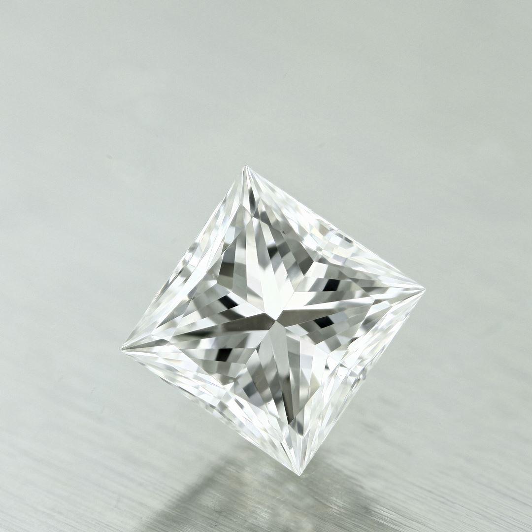 0.70 carat Princess diamond F VVS2