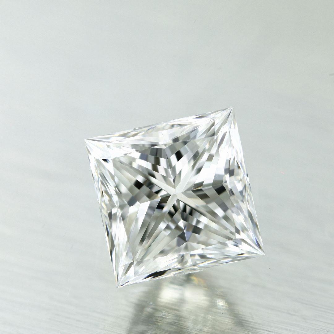 0.70 carat Princess diamond F VVS2