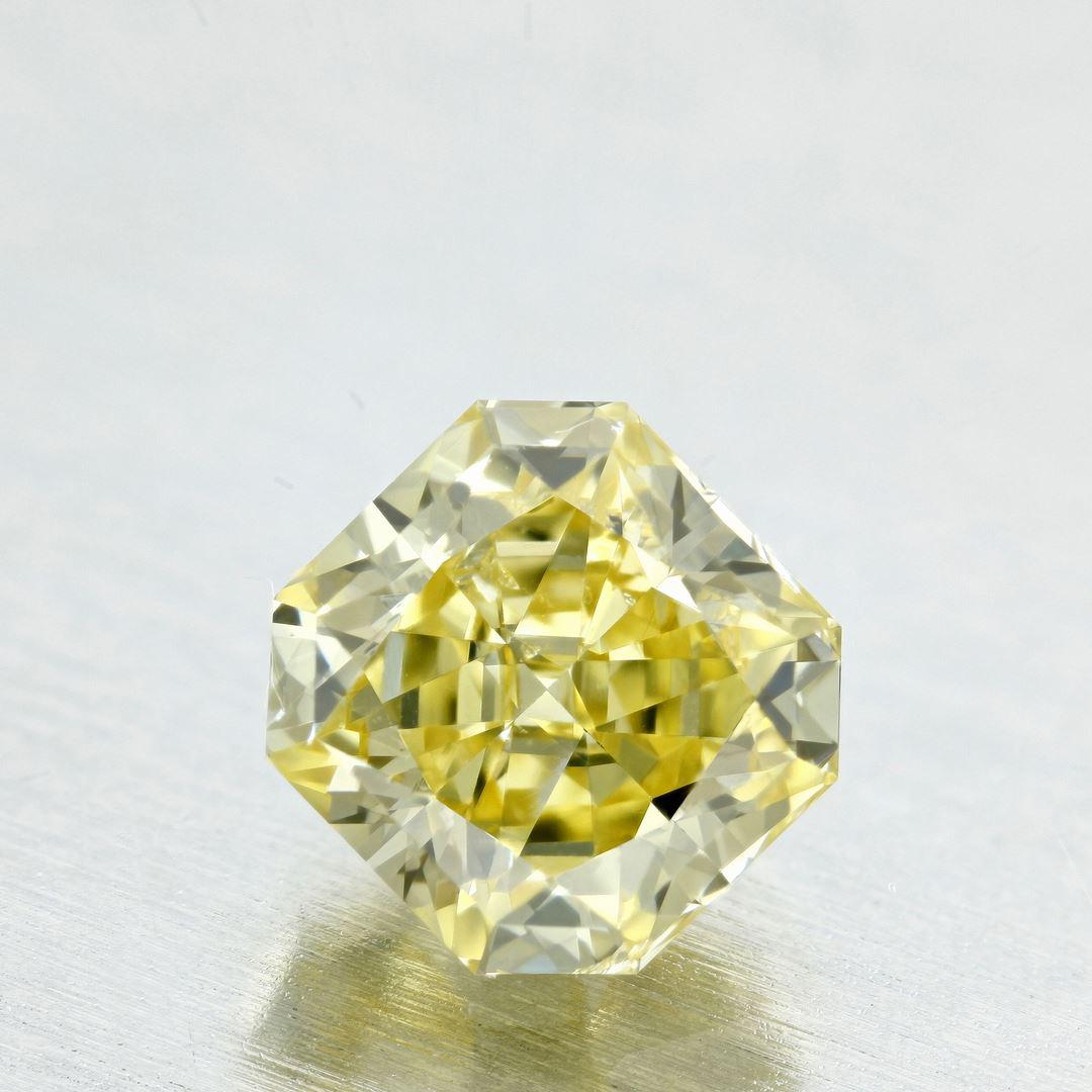0.72 carat Radiant diamond Yellow SI1