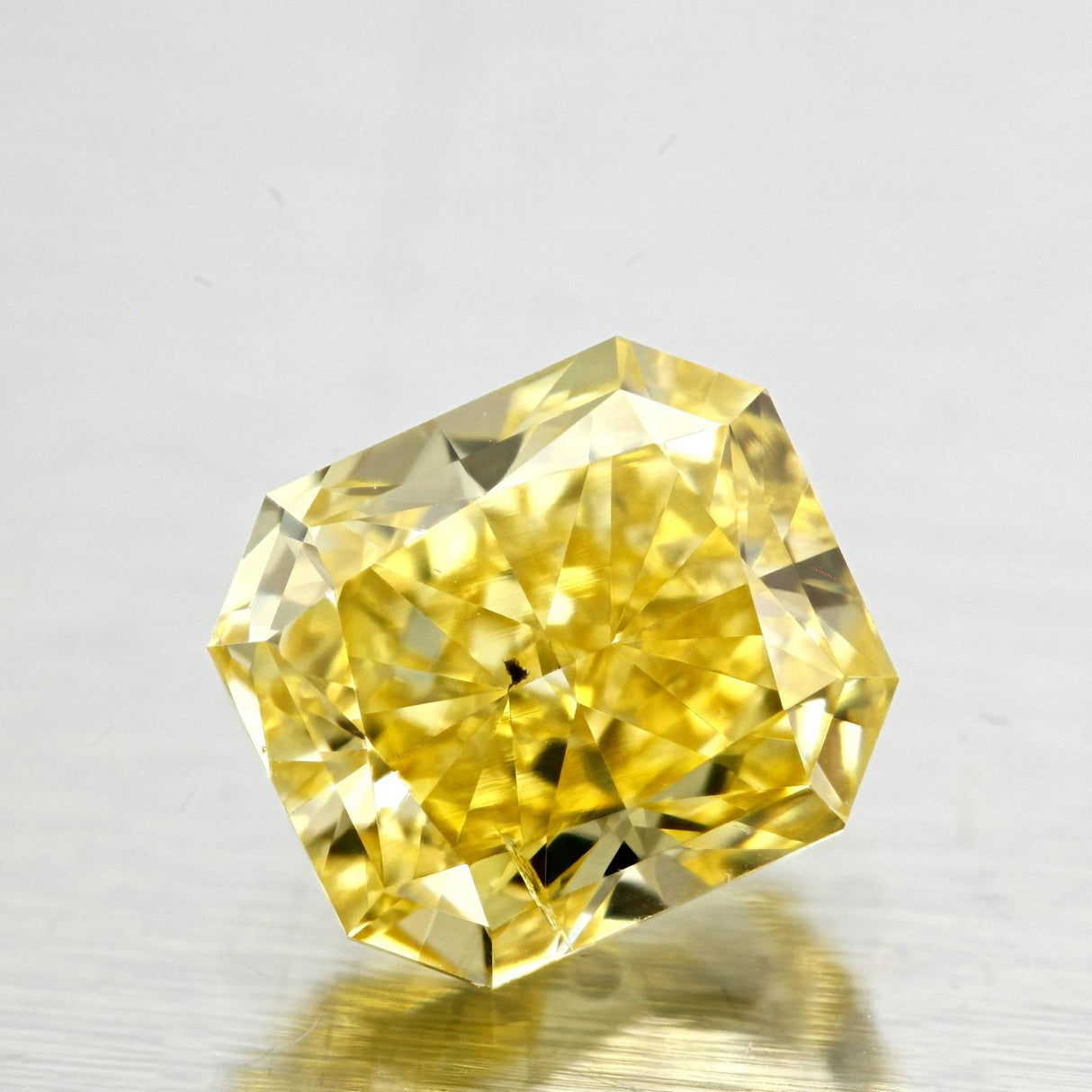 1.12 carat Radiant diamond Yellow SI2