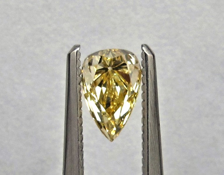 0.77 carat Pear diamond Yellow SI2