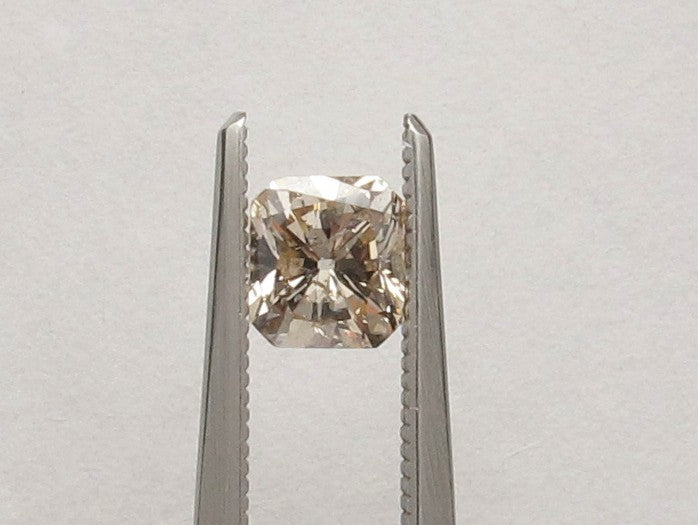 0.92 carat Radiant diamond Brown SI2