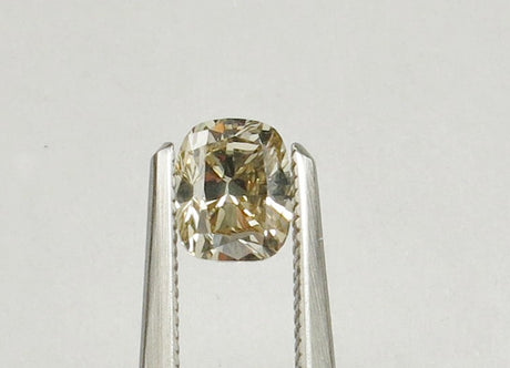 0.74 carat Cushion diamond Brown VS2