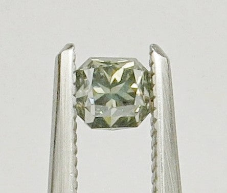 0.37 carat Radiant diamond Grey SI2