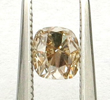 0.80 carat Cushion diamond Brown SI1