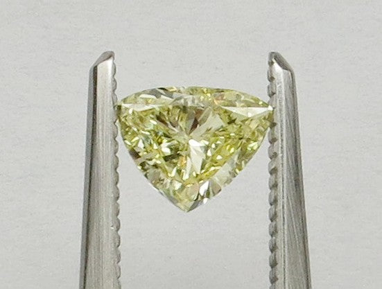 0.51 carat Triangle diamond Yellow SI2