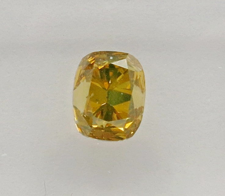 1.03 carat Cushion diamond Yellow VS2