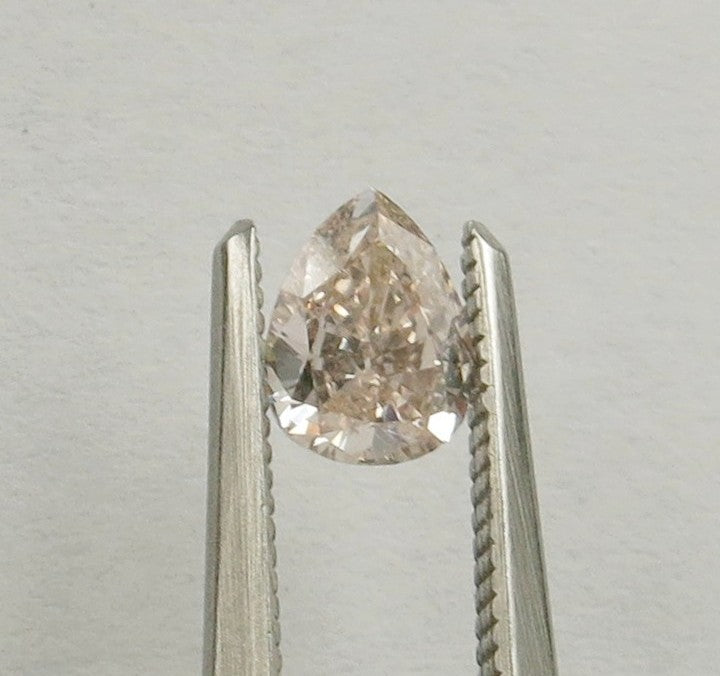 0.50 carat Pear diamond Pink SI2