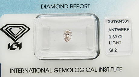 0.33 carat Pear diamond Grey SI2