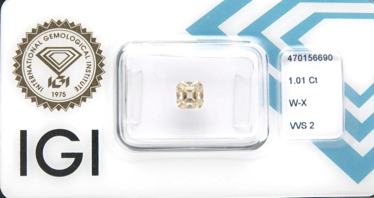 1.01 carat Emerald diamond Brown VVS2