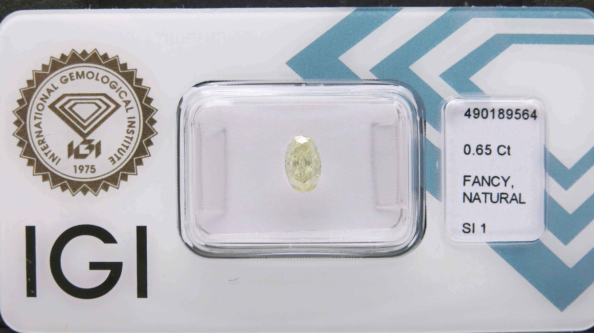 0.65 carat Oval diamond Yellow SI1