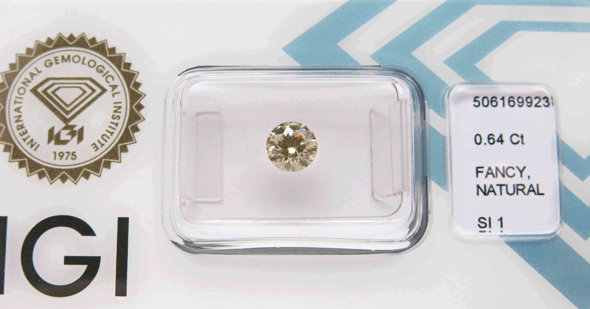 0.76 carat Round diamond Brown SI1
