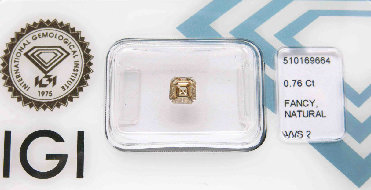 0.76 carat Emerald diamond Brown VVS2