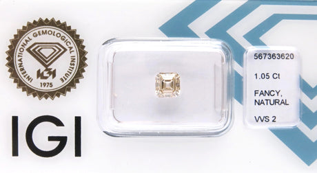 1.05 carat Emerald diamond Brown VVS2