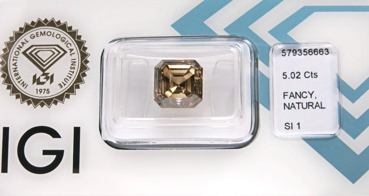 5.02 carat Emerald diamond Brown SI1