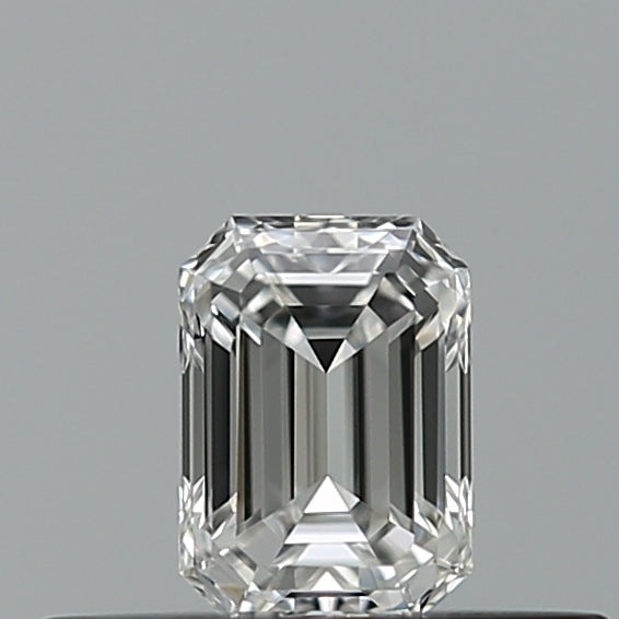 0.24 carat Emerald diamond E VVS1