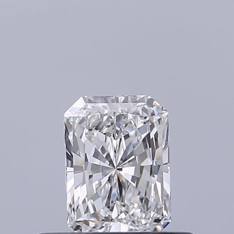 0.35 carat Radiant diamond D VS2