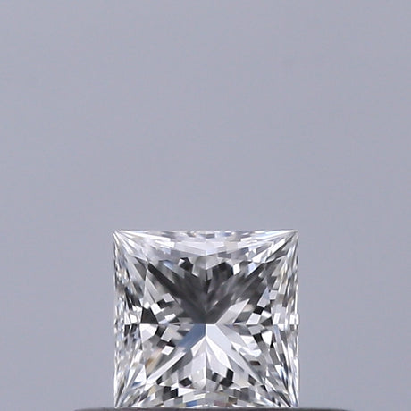 0.23 carat Princess diamond E VVS1