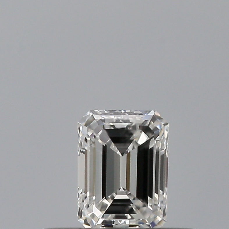 0.23 carat Emerald diamond E VS1