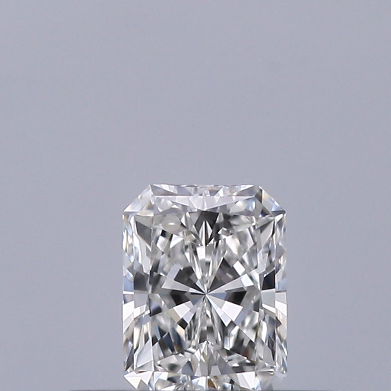 0.24 carat Radiant diamond F VVS1