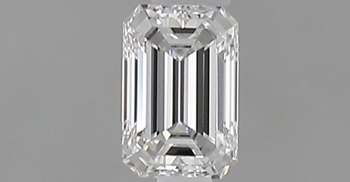 0.24 carat Emerald diamond E VVS1