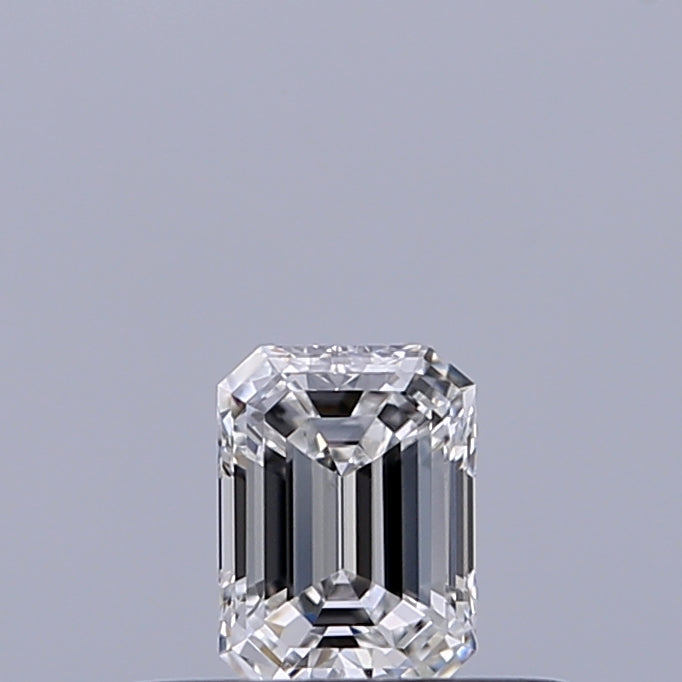 0.23 carat Emerald diamond E VVS2