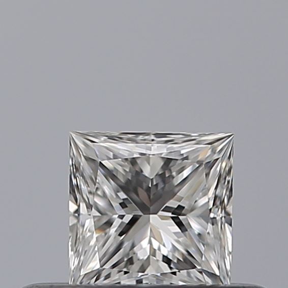 0.28 carat Princess diamond D VVS2