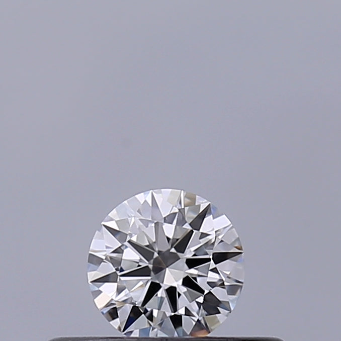 0.18 carat Round diamond D VVS2 Excellent
