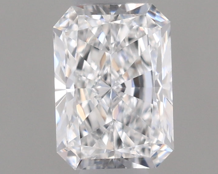 0.40 carat Radiant diamond D VVS1