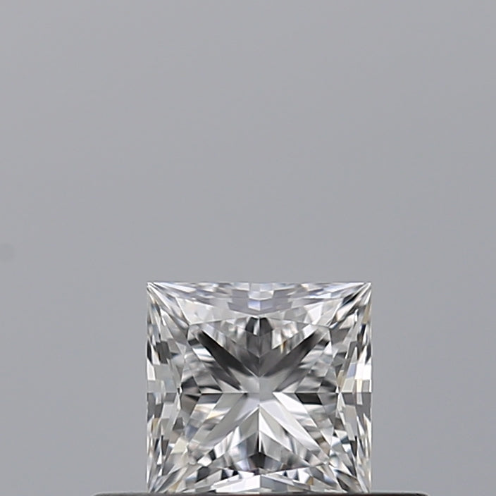 0.31 carat Princess diamond D VVS2