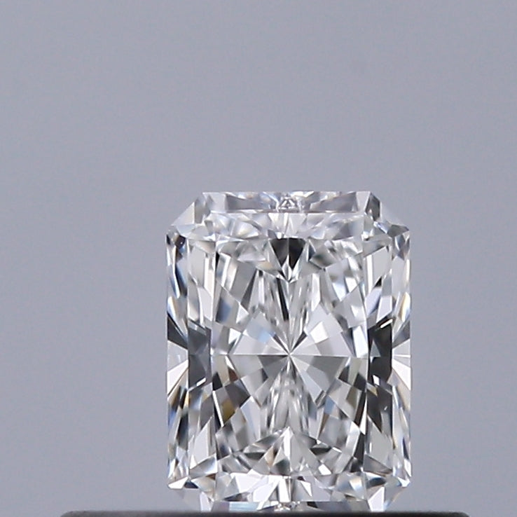0.31 carat Radiant diamond E VVS1