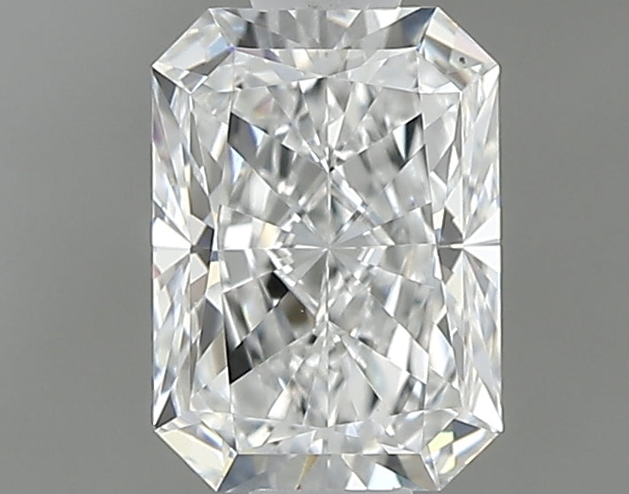 0.70 carat Radiant diamond E VS2