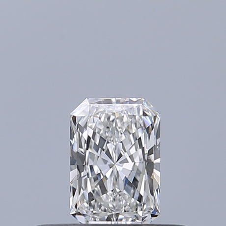 0.24 carat Radiant diamond E VVS1