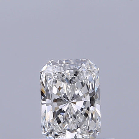 0.32 carat Radiant diamond E IF