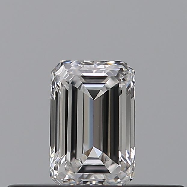 0.23 carat Emerald diamond D VS2