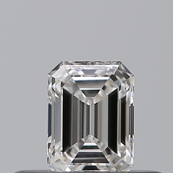 0.24 carat Emerald diamond E  VS1