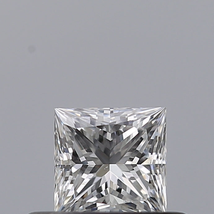 0.32 carat Princess diamond D VVS2