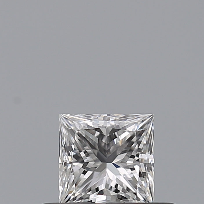 0.31 carat Princess diamond E VVS2
