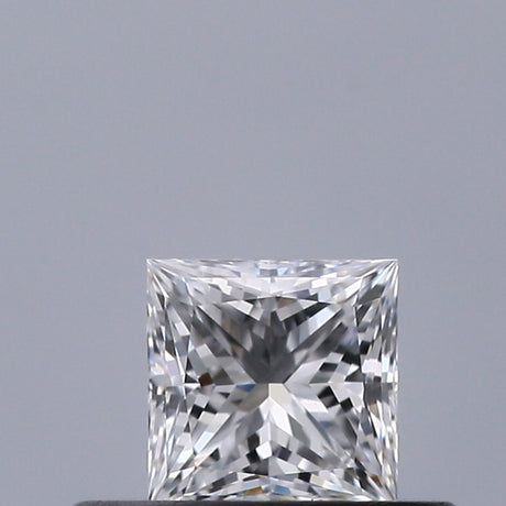 0.32 carat Princess diamond D VVS2