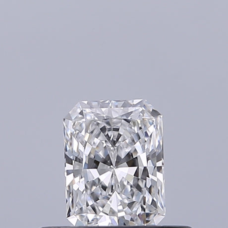 0.32 carat Radiant diamond D VVS1
