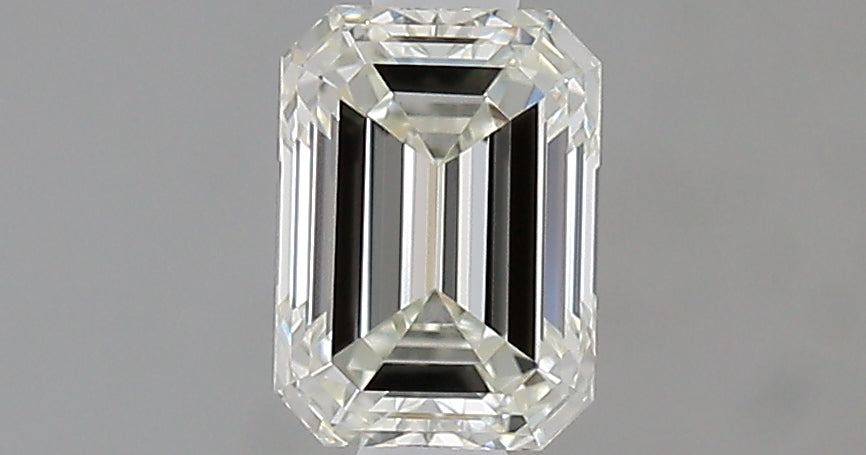 0.61 carat Emerald diamond J VVS2