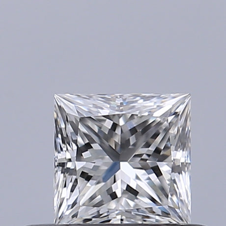 0.38 carat Princess diamond E VVS2