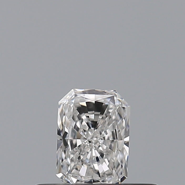 0.23 carat Radiant diamond E  VVS1