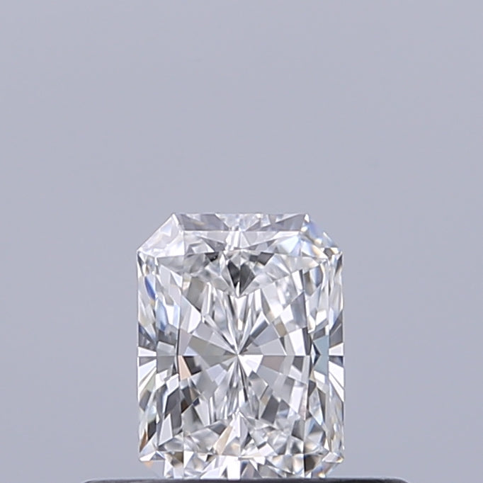 0.31 carat Radiant diamond D VVS1