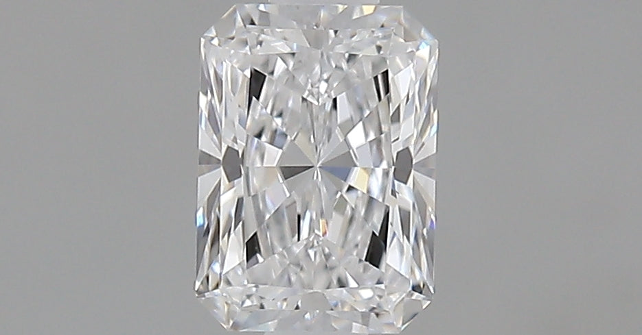 0.70 carat Radiant diamond D VS1