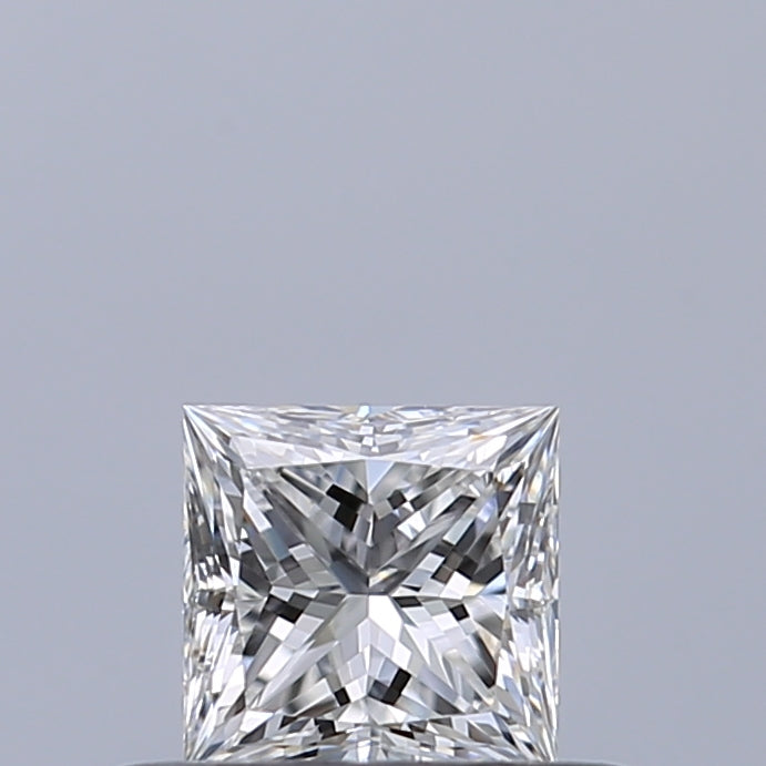 0.32 carat Princess diamond E VVS2