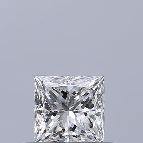 0.32 carat Princess diamond E VVS2